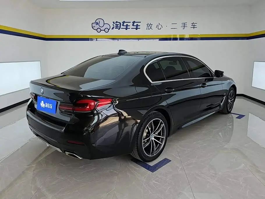 BMW 5 Series 2023 — Photo 3/16