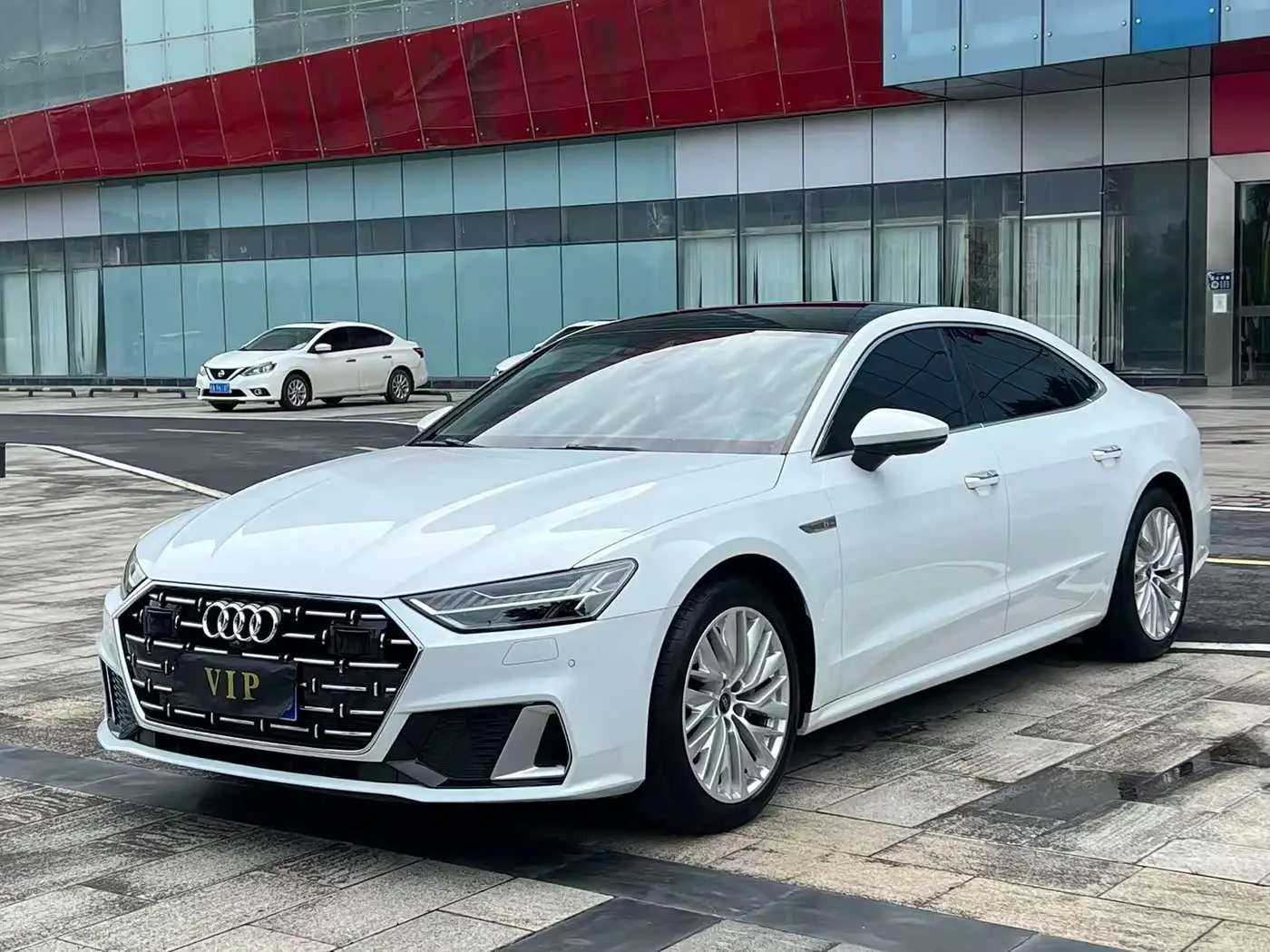 Audi A7L, 2023