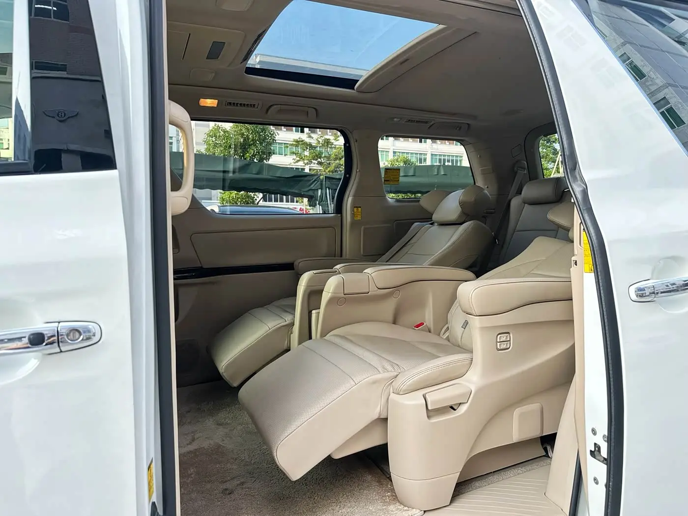 Toyota Alphard 2014 — Фото 11/16