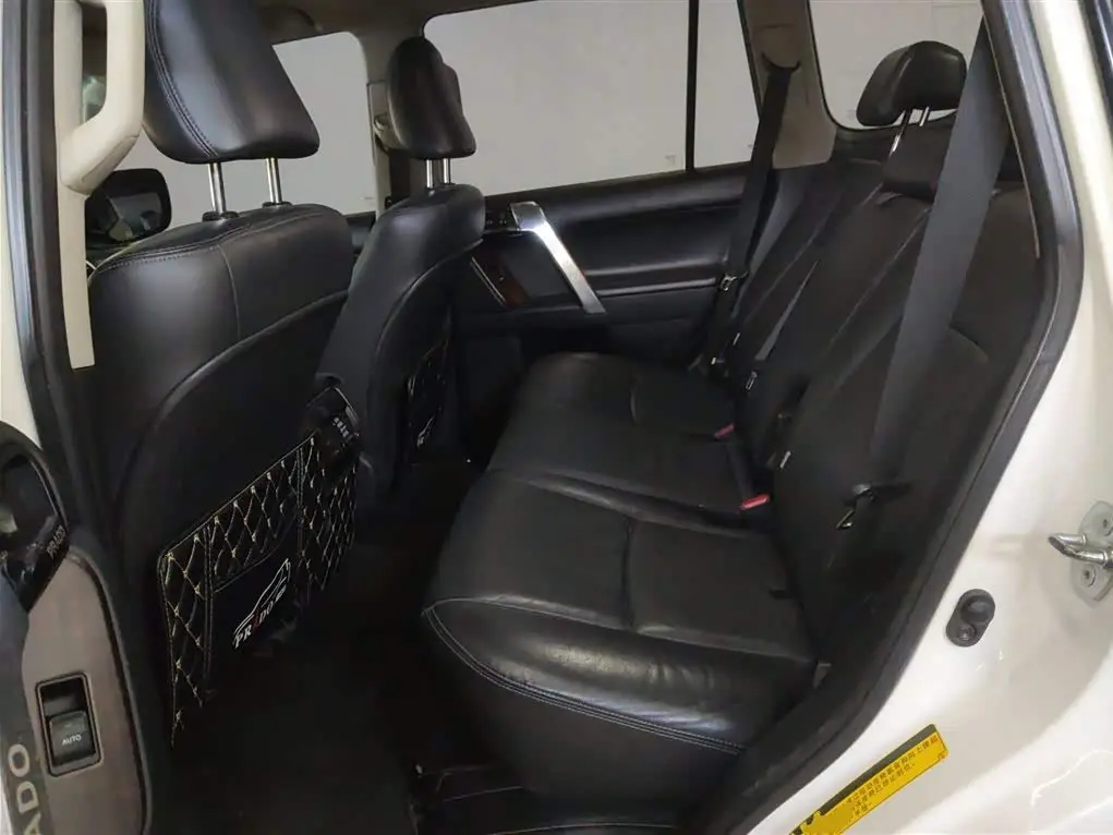 Toyota Prado 2016 — ფოტო 17/20