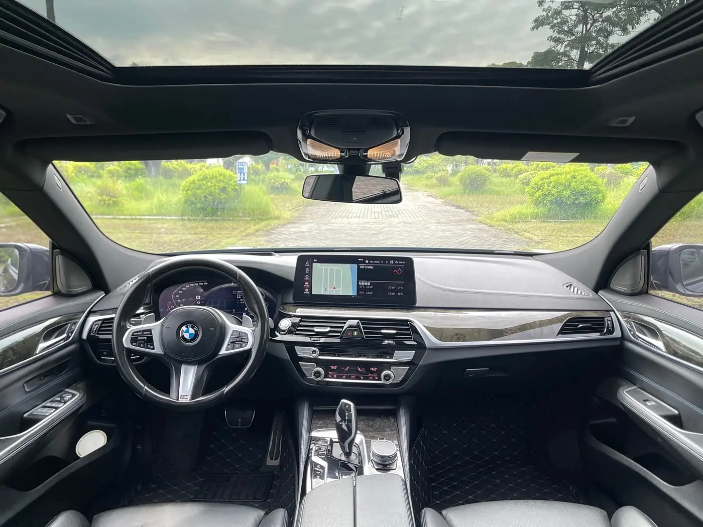 BMW 6 Series GT 2022 — Photo 17/20