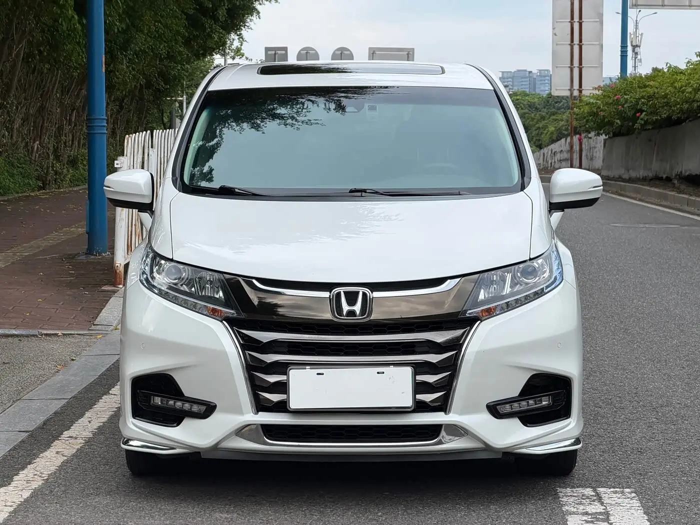 Honda Odyssey 2021 — Photo 2/20