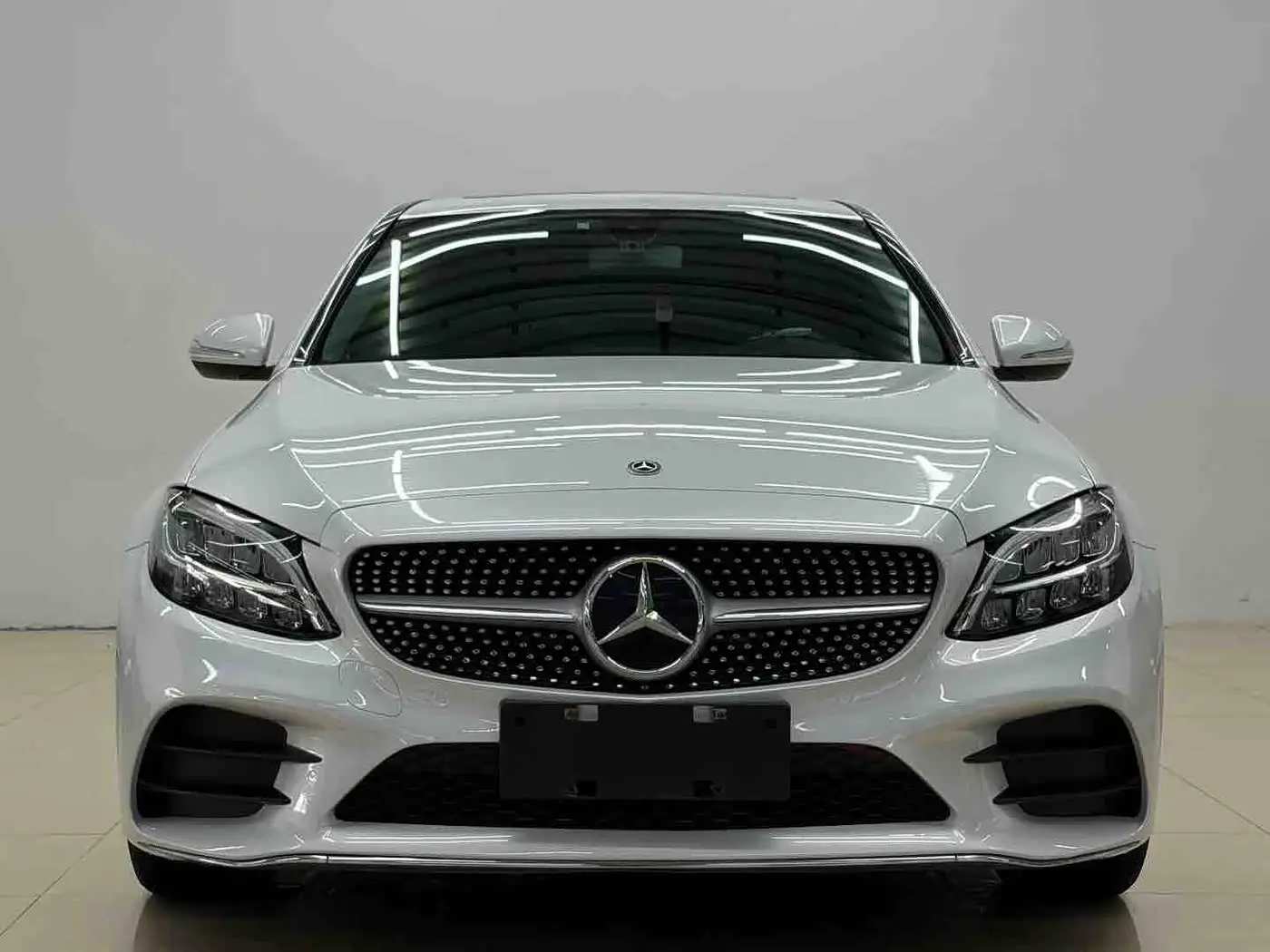 Mercedes-Benz C-Class 2020 — Photo 2/9