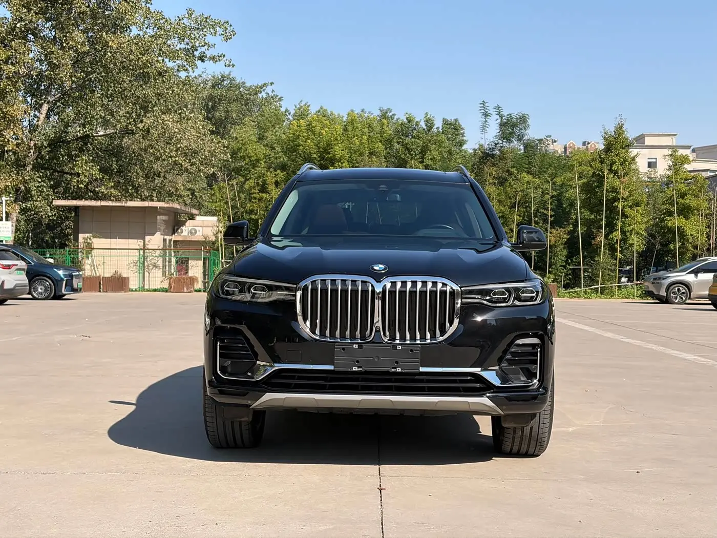 BMW X7 2022 — Photo 2/20