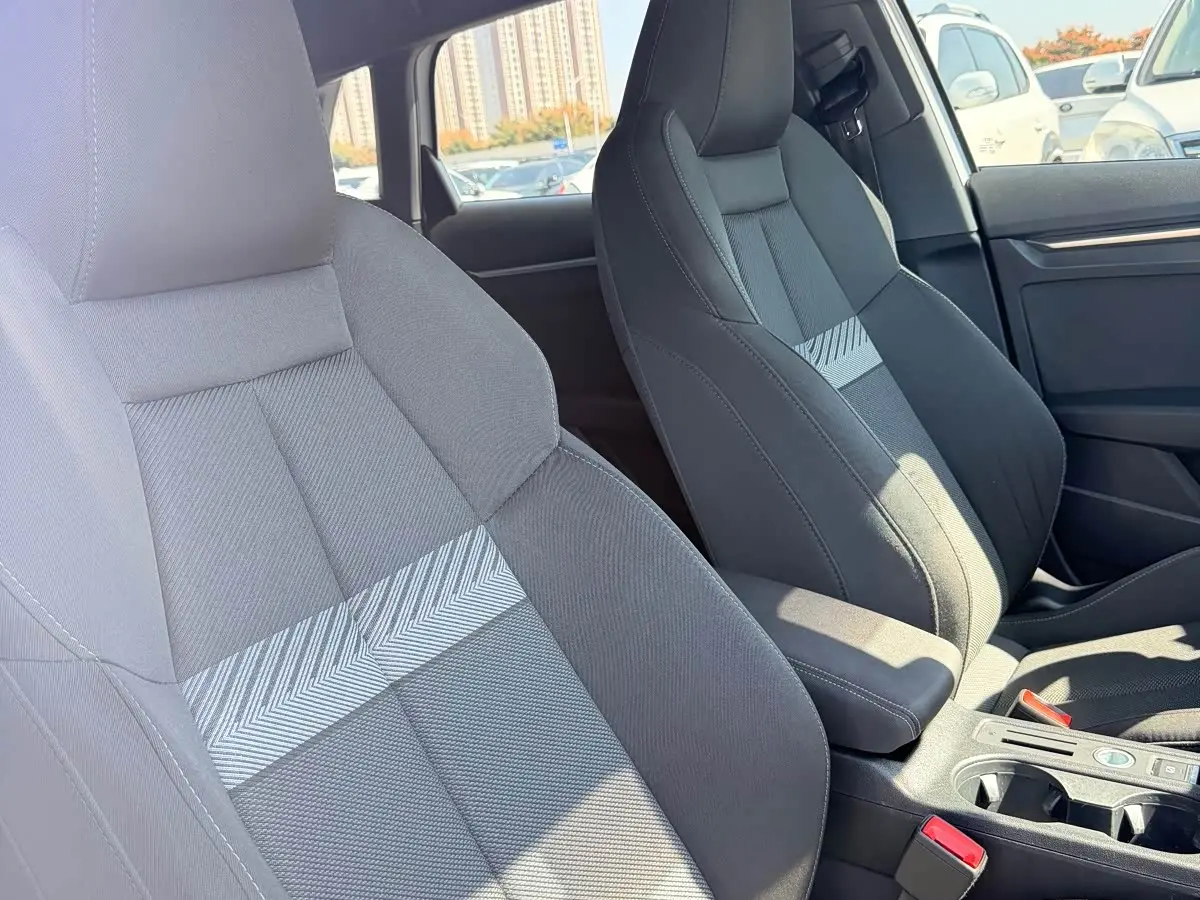 Audi A3 2022 — Photo 17/18