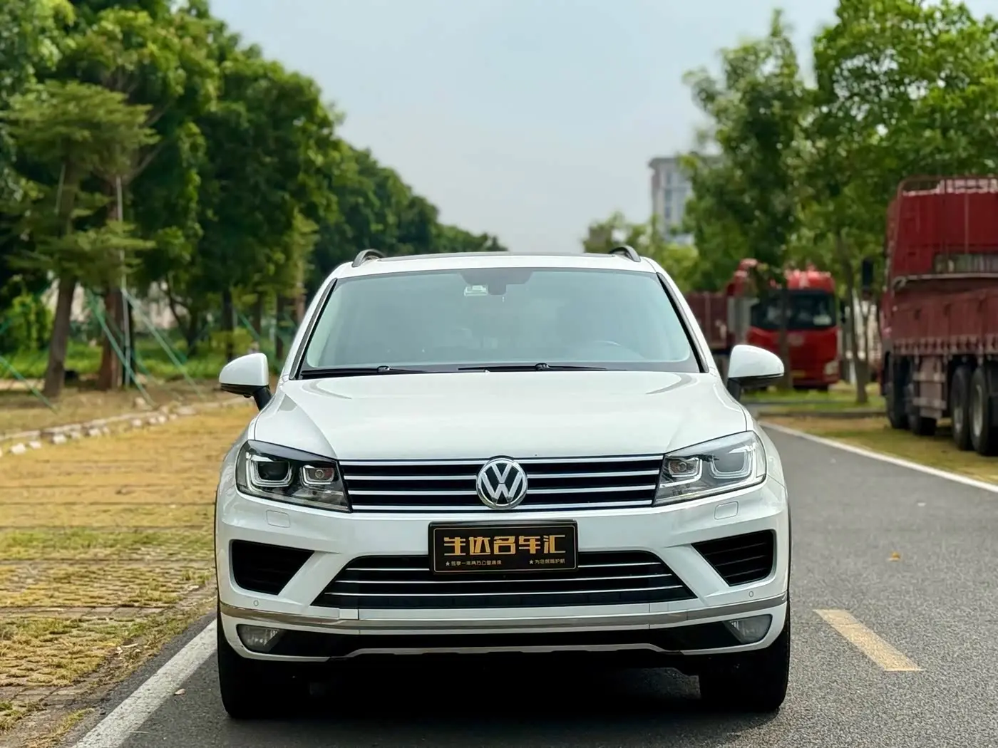 Volkswagen Touareg 2016 — Фото 2/18