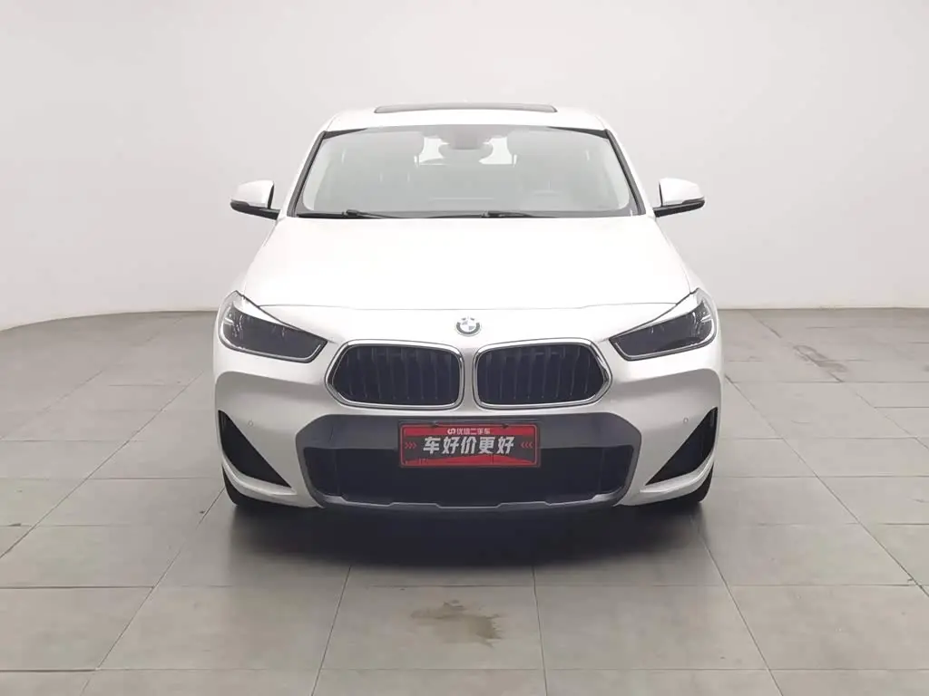 BMW X2 2022 — Фото 3/20