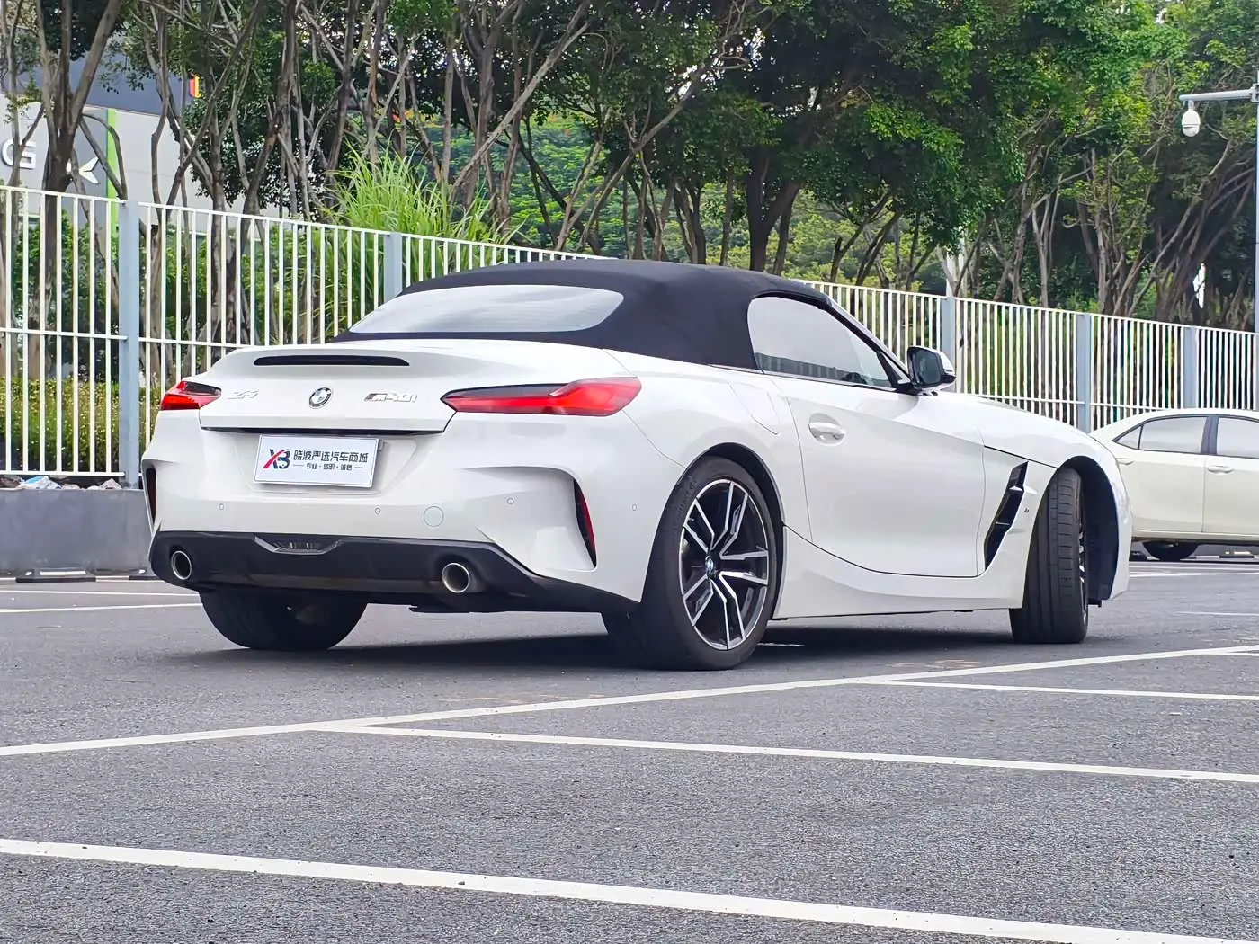 BMW Z4 2024 — Фото 8/20