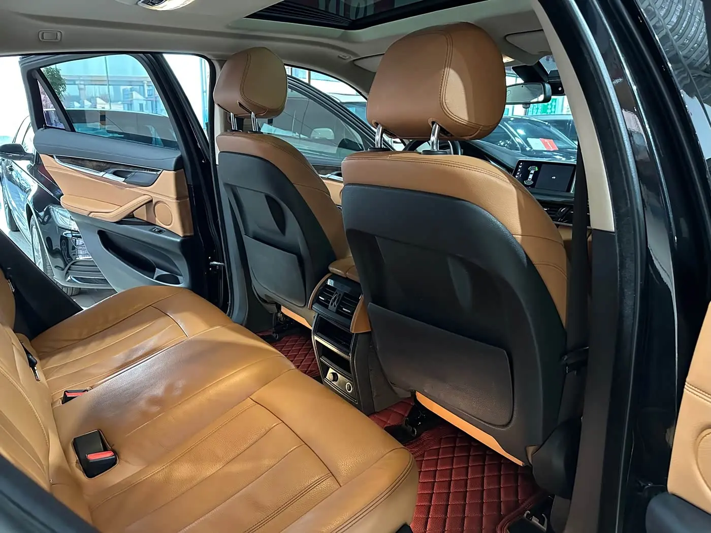 BMW X6 2018 — Фото 15/20