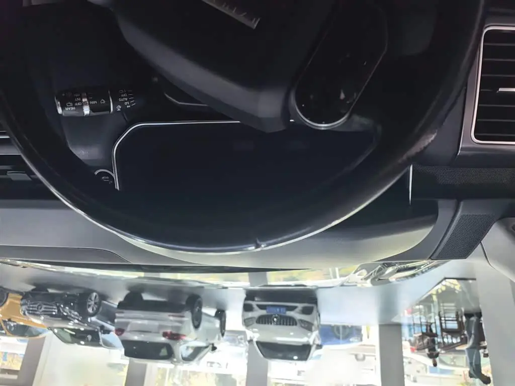 Land Rover Range Rover Sport 2019 — Фото 4/20