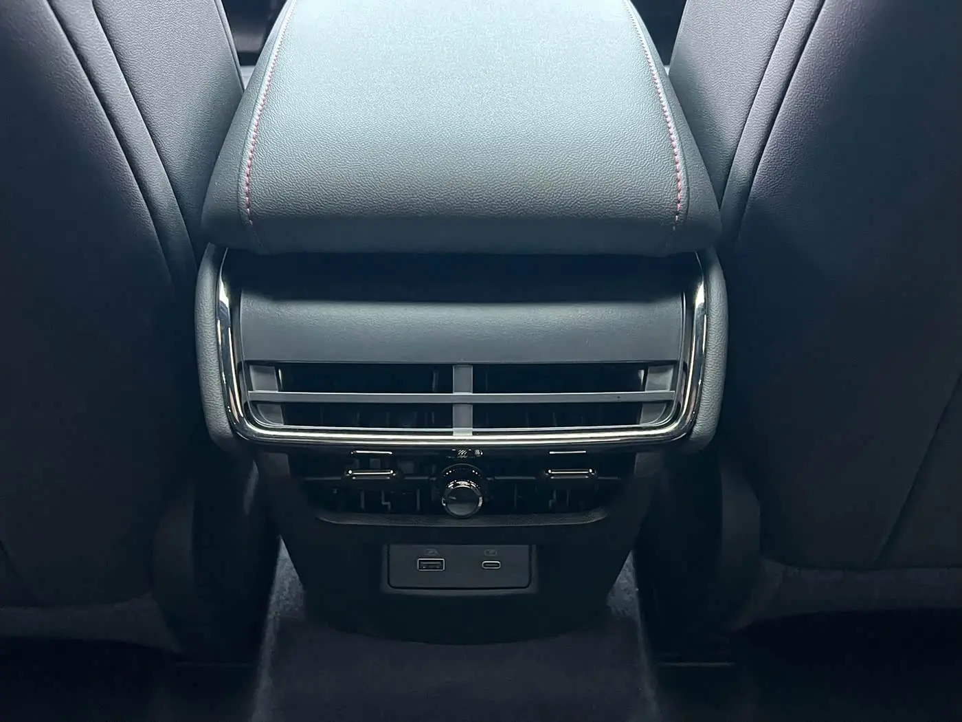 Ford Mondeo 2026 — Фото 15/20