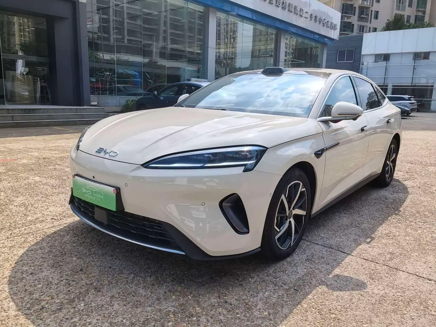 BYD Seal 07 DM-i 2025 — Photo 1/12