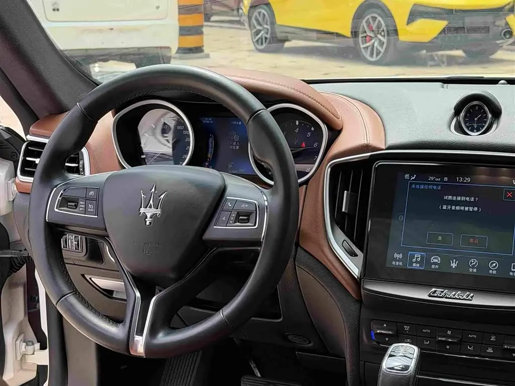 Maserati Ghibli 2019 — Photo 7/17