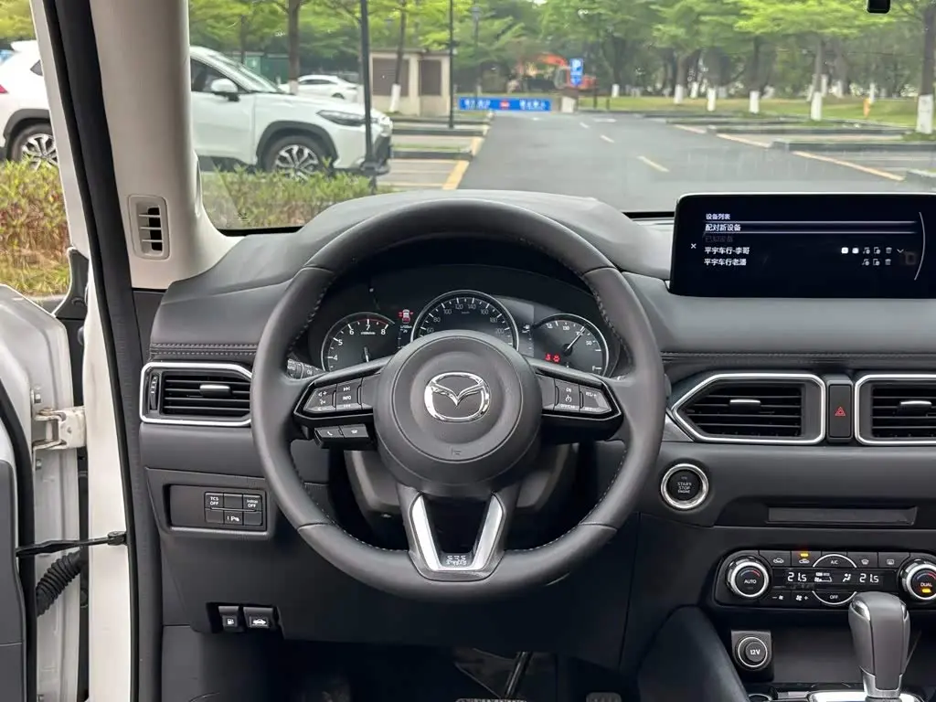 Mazda CX-5 2022 — Photo 7/19