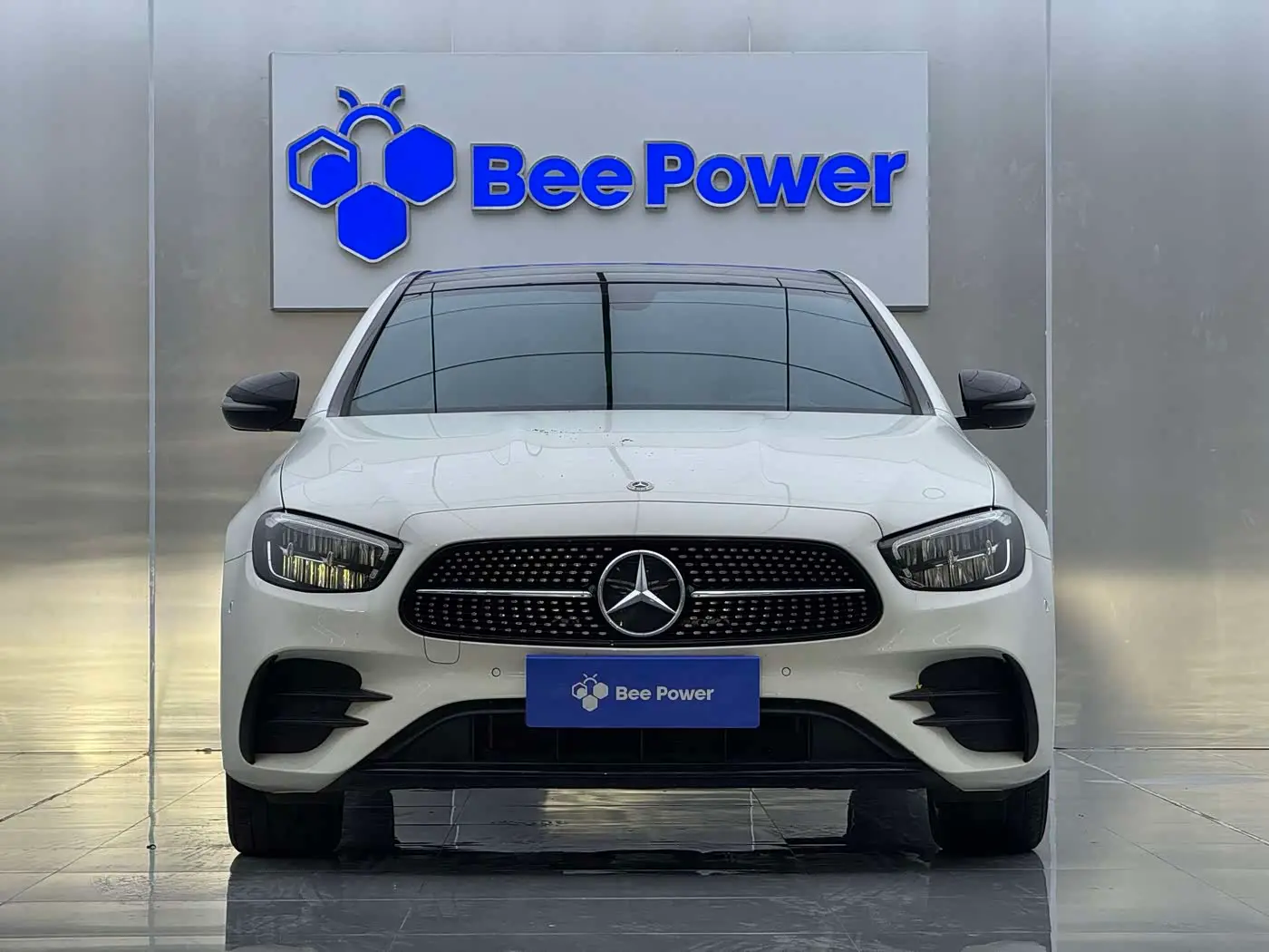 Mercedes-Benz E-Class 2023 — Фото 18/20