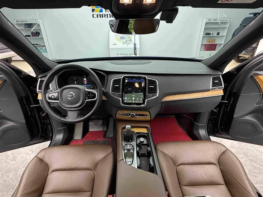 Volvo XC90 2023 — Photo 11/16