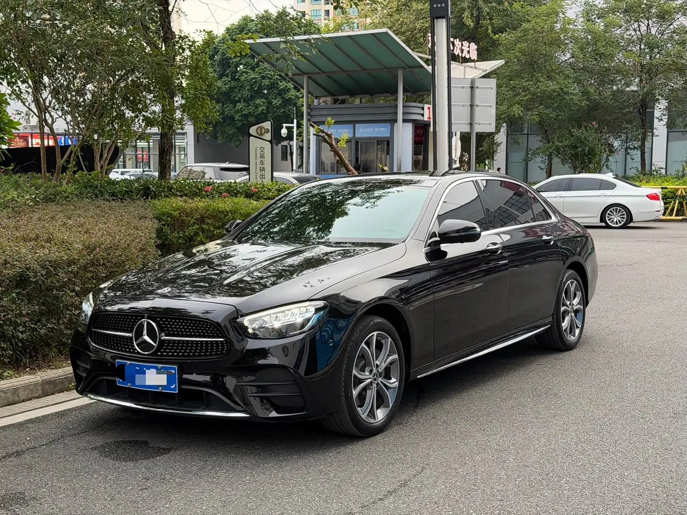 Mercedes-Benz E-Class, 2022
