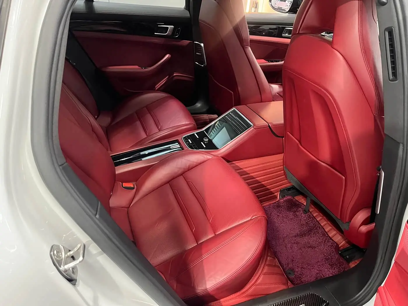 Porsche Panamera 2018 — Фото 8/18