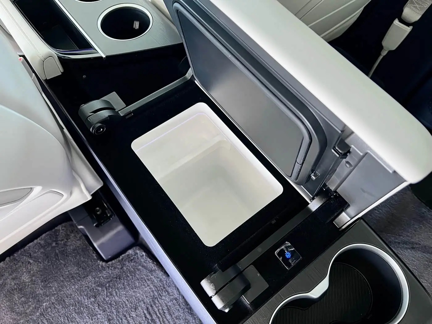 Buick GL8 New Energy 2025 — Photo 20/20
