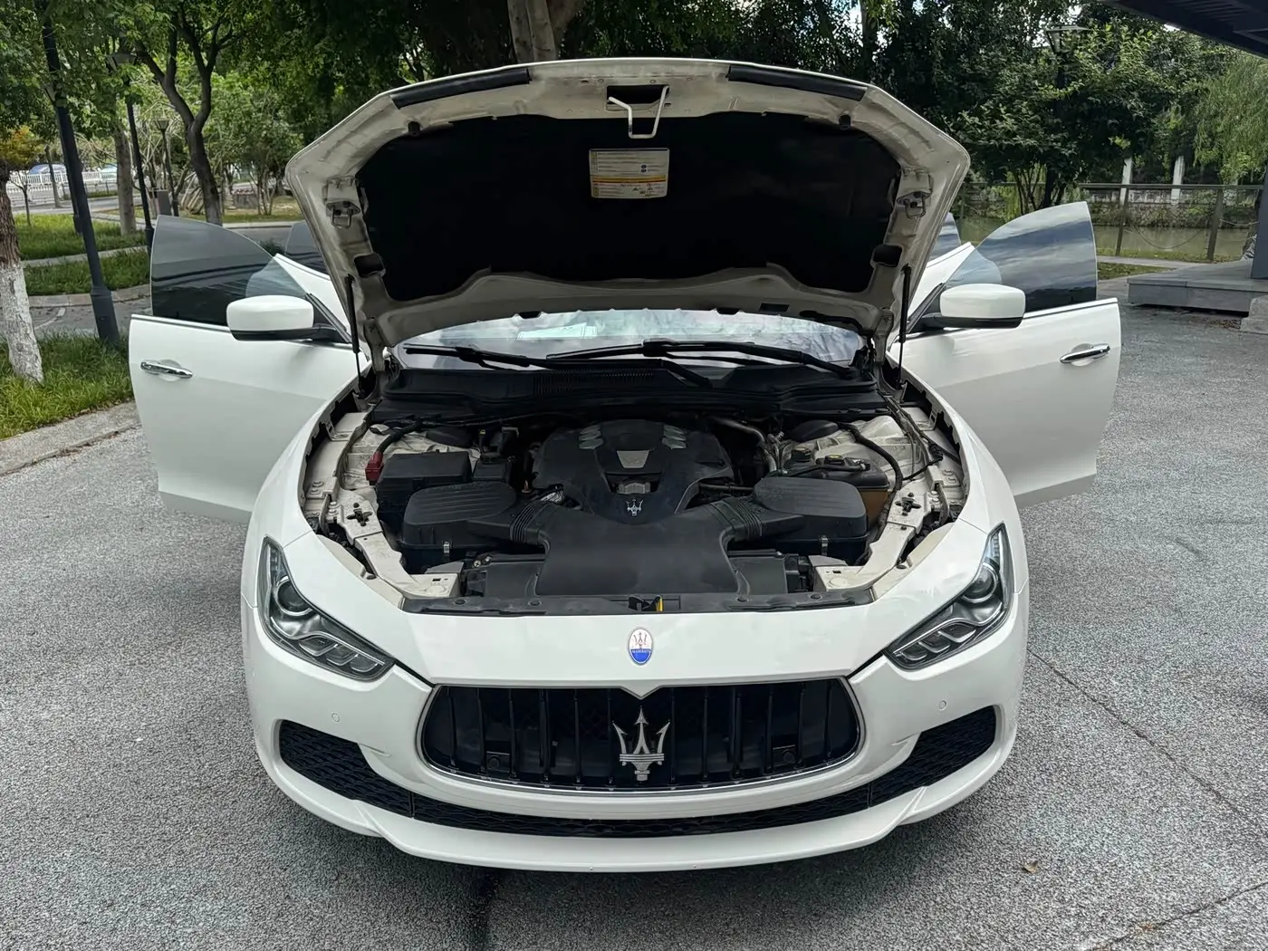 Maserati Ghibli 2015 — Şəkil 20/20