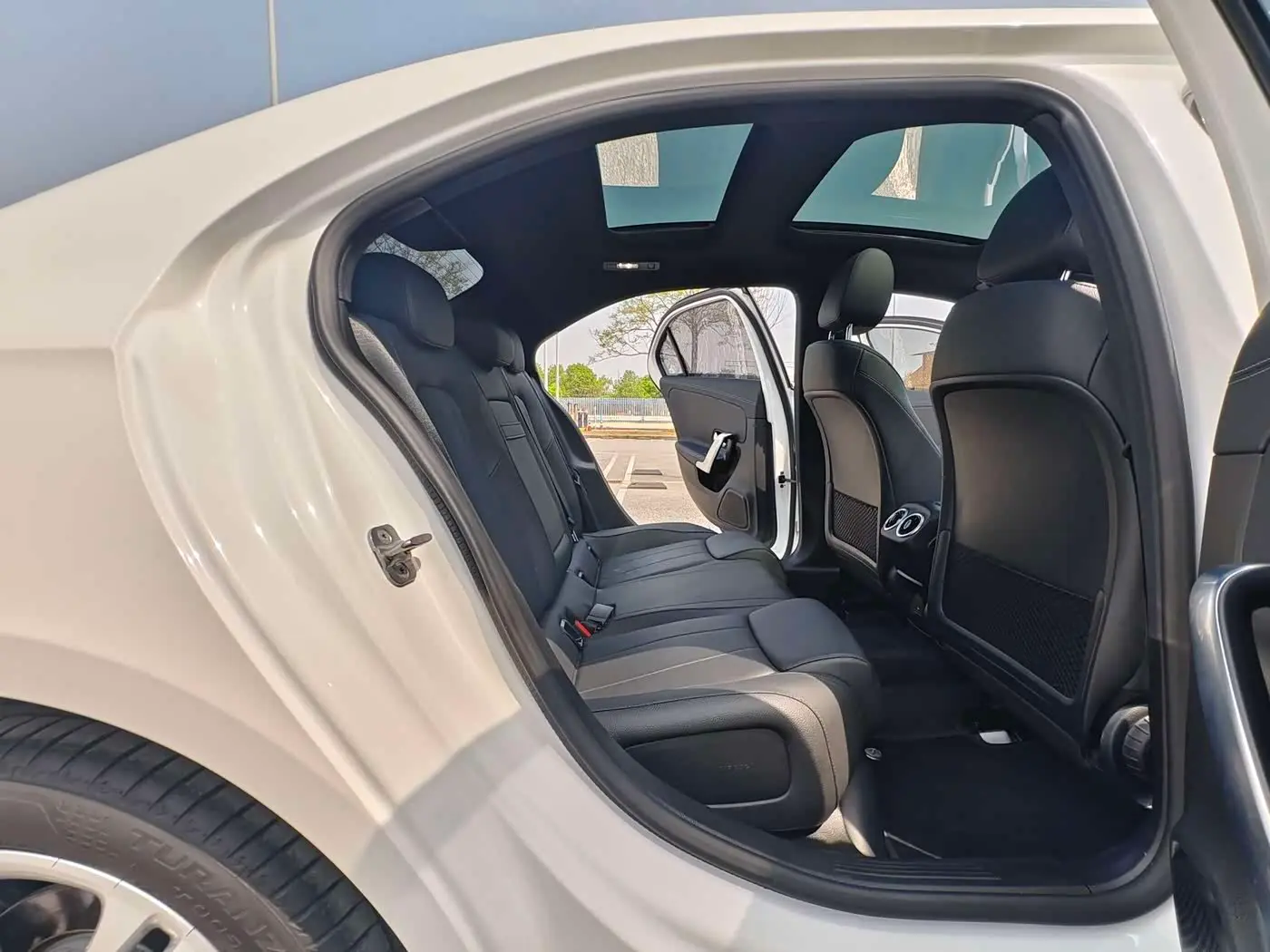 Mercedes-Benz A-Class 2023 — Photo 12/20