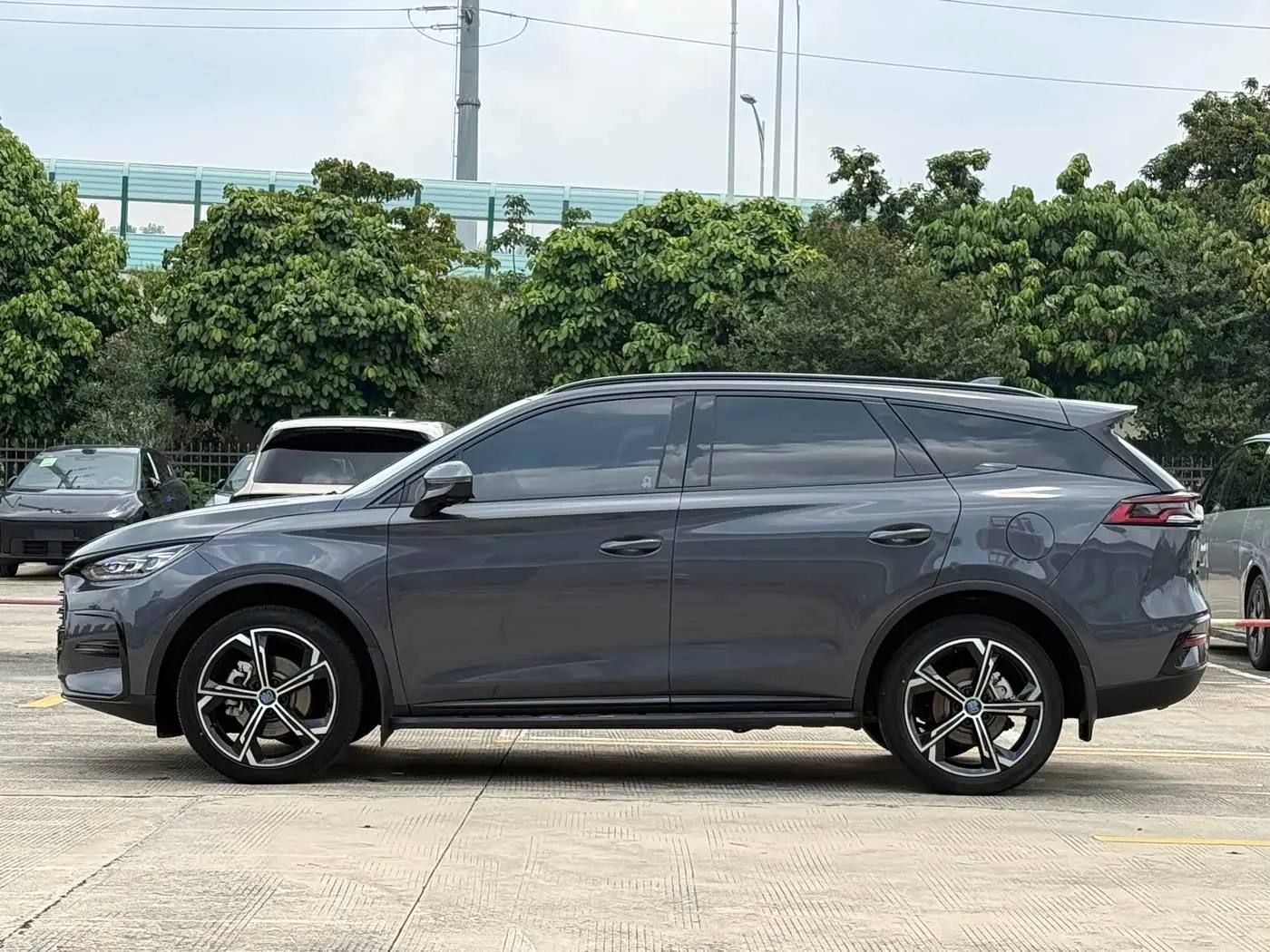 BYD Tang New Energy 2023 — Photo 4/17