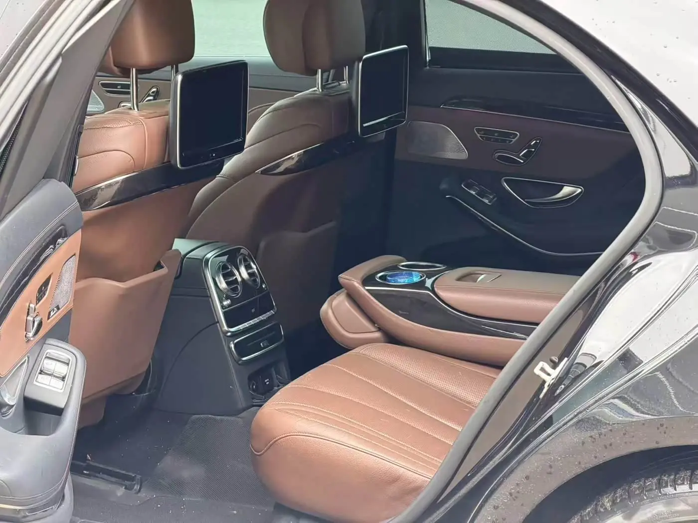 Mercedes-Benz S-Class 2015 — Photo 4/6