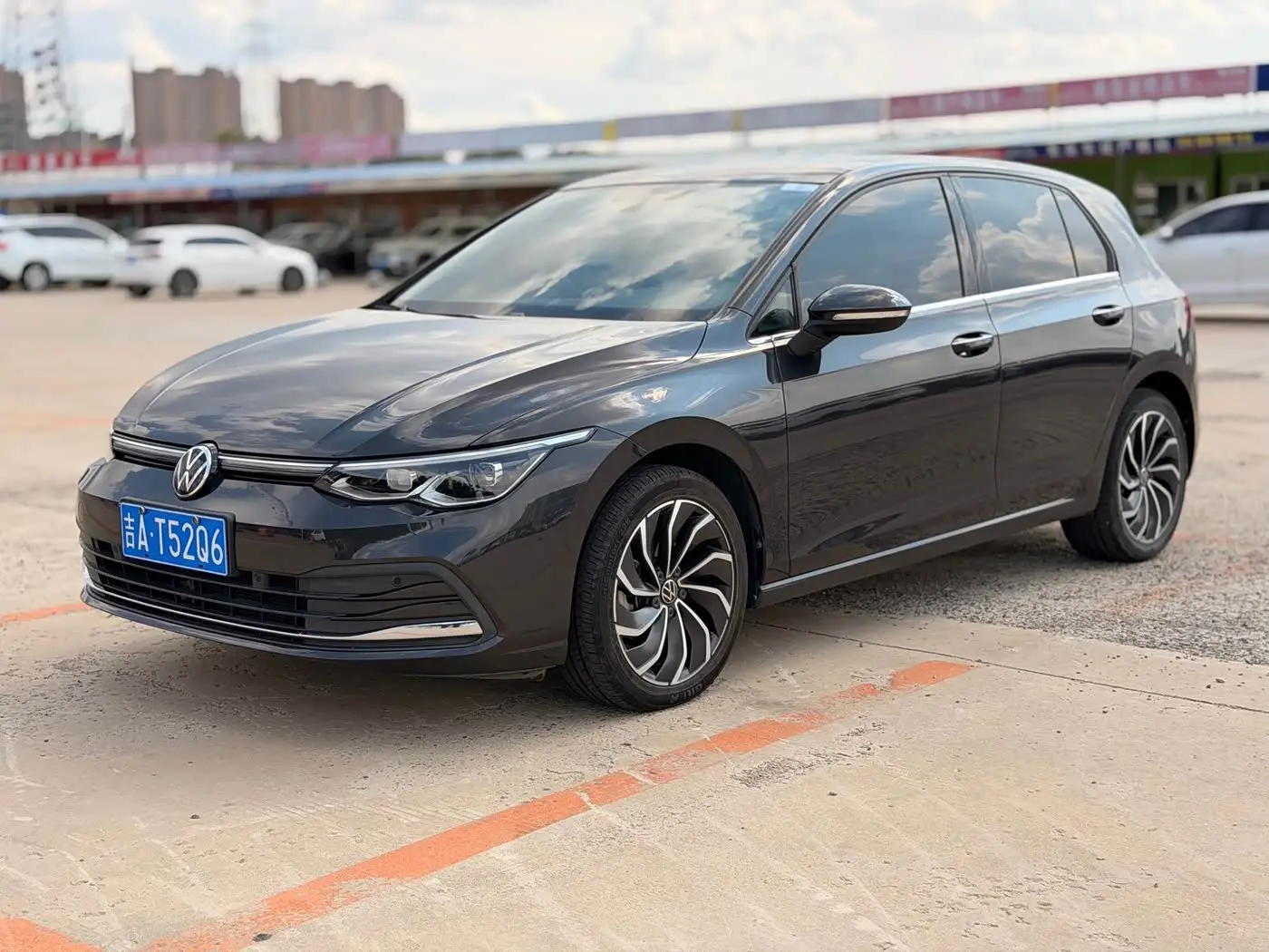 Volkswagen Golf, 2022