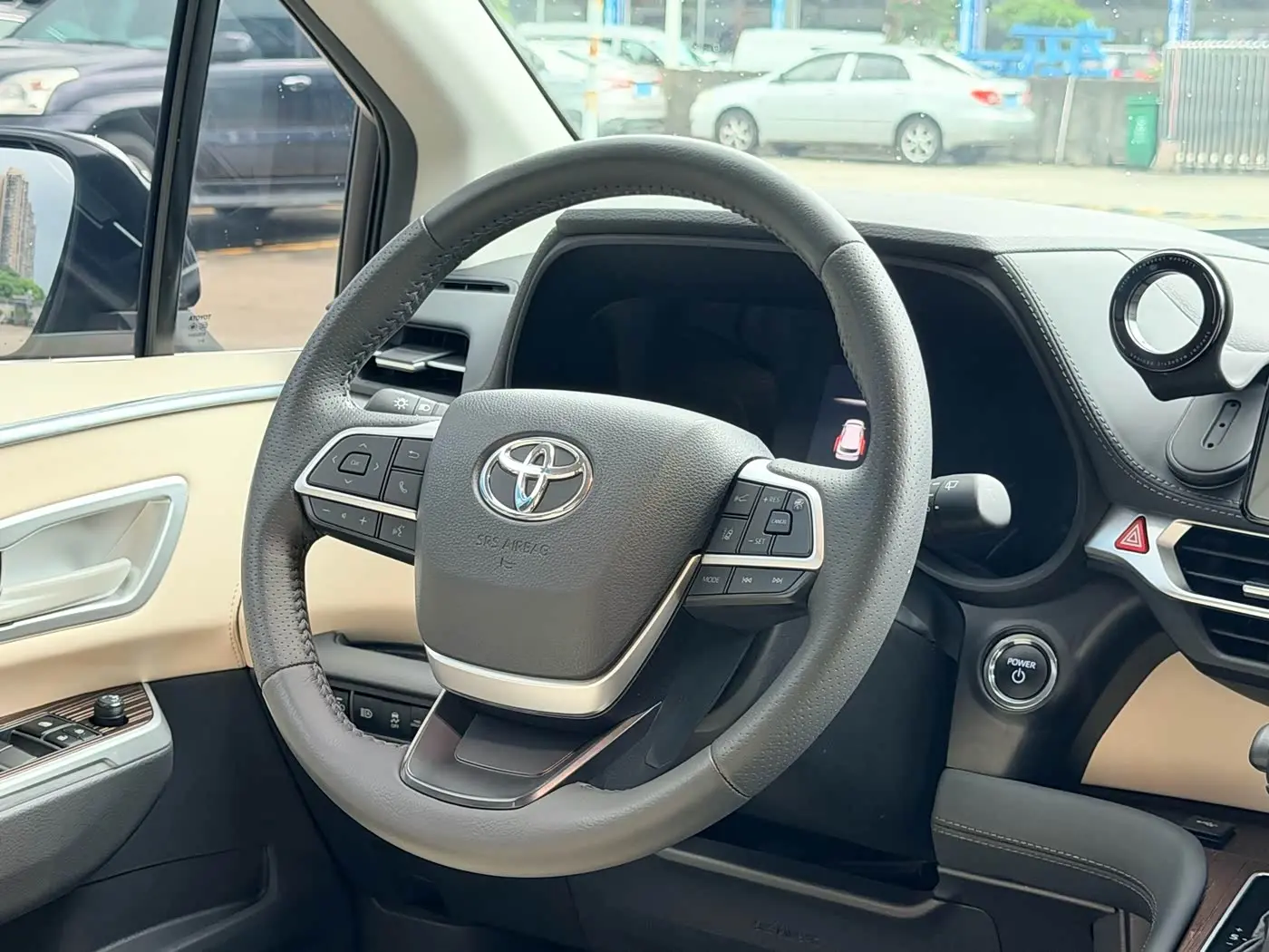 Toyota Granvia 2025 — Photo 11/19