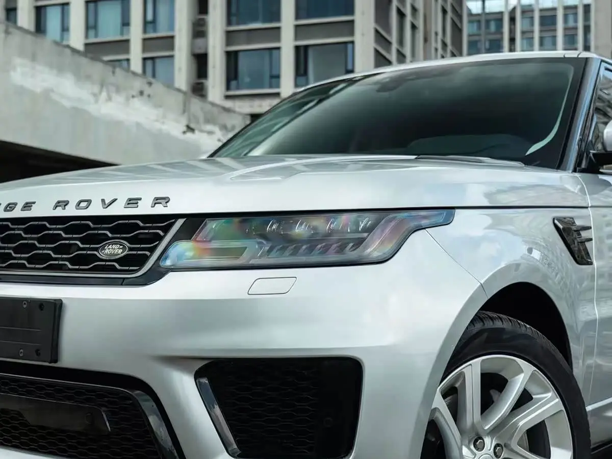 Land Rover Range Rover Sport 2020 — Фото 3/9