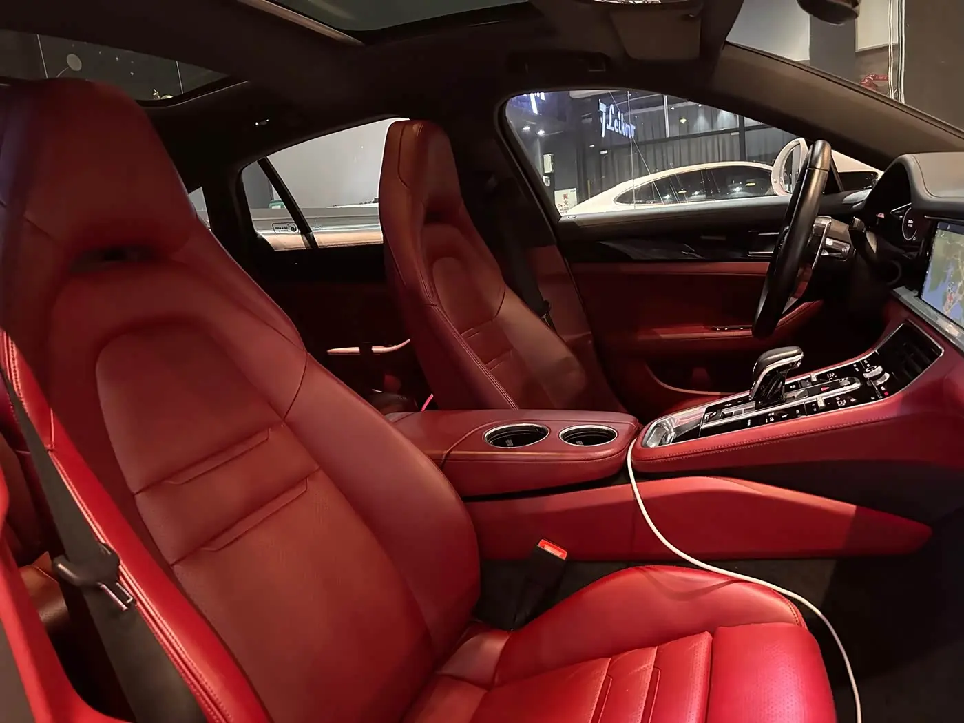 Porsche Panamera 2017 — Photo 16/19