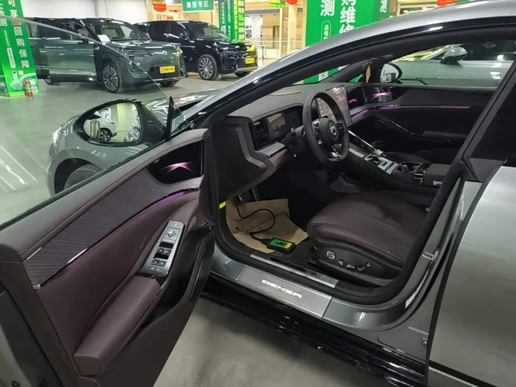 Denza Z9GT 2024 — Photo 16/20