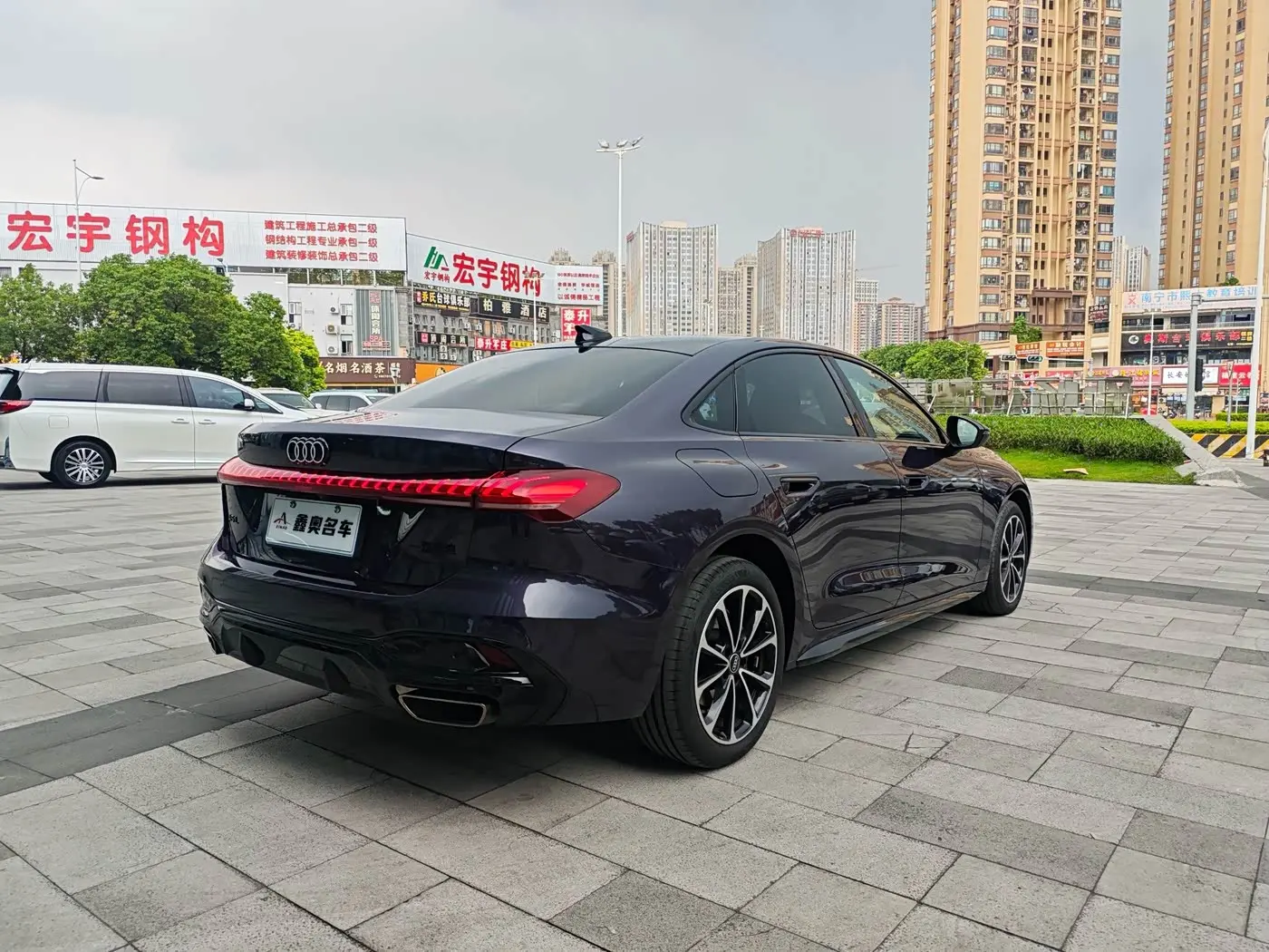Audi A5L 2025 — Photo 7/20