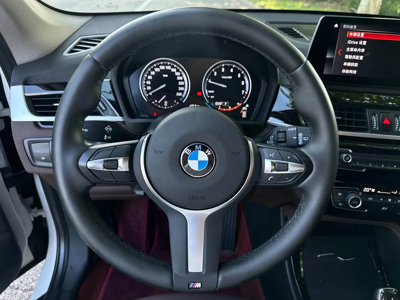 BMW X1 2020 — Фото 8/19