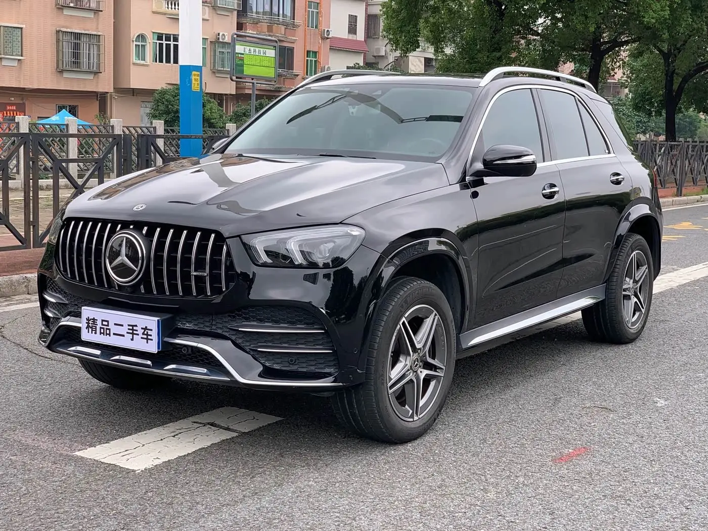 Mercedes-Benz GLE 2020 — Фото 2/20