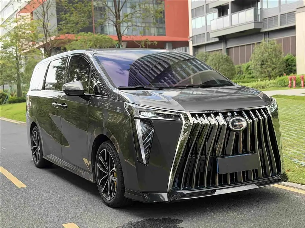 GAC Trumpchi Trumpchi M8 2023 — Photo 3/19