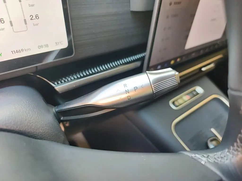 Voyah Auto Voyah Dreamer 2025 — Photo 10/20