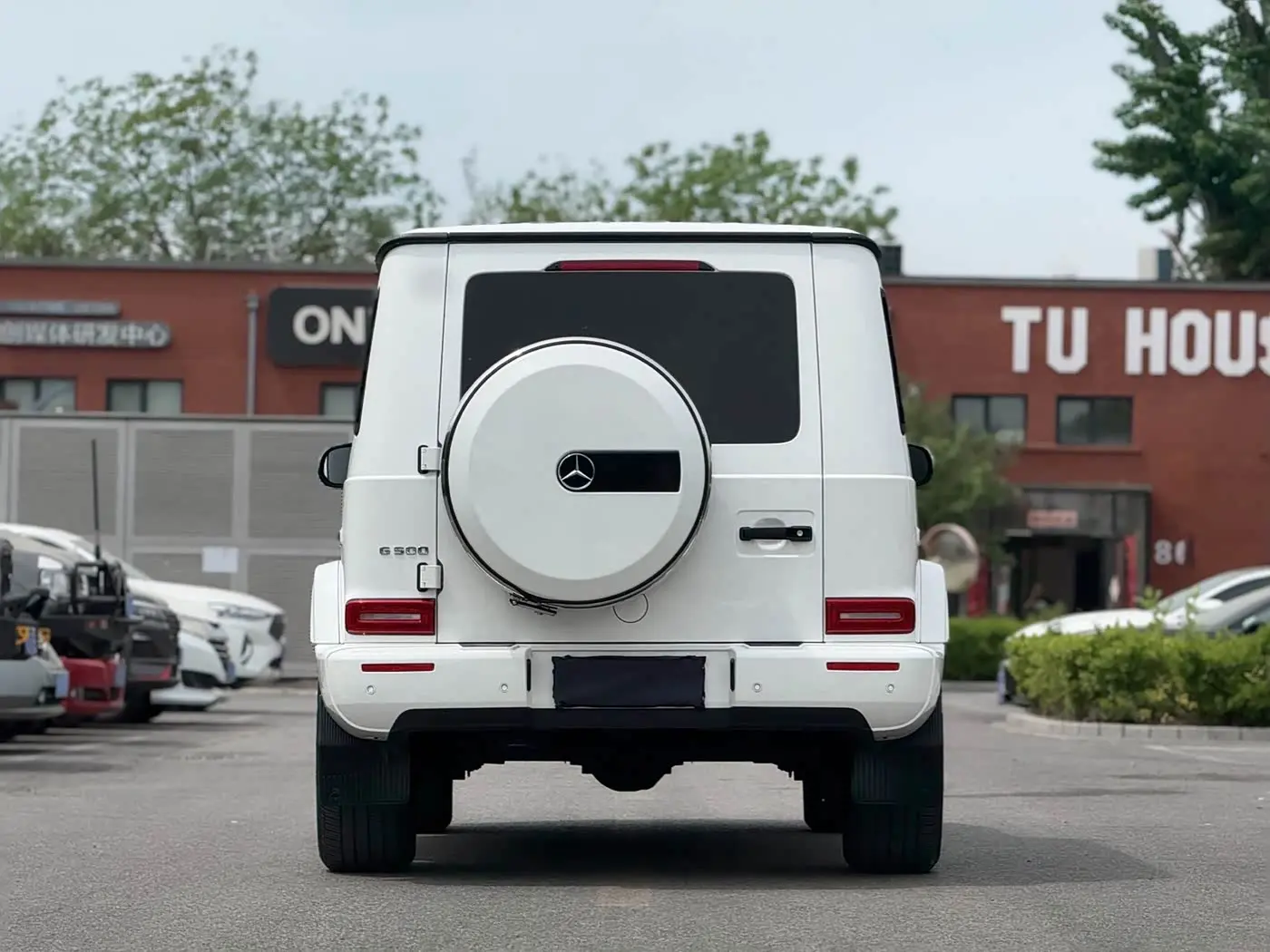 Mercedes-Benz G-Class 2019 — Фото 16/17