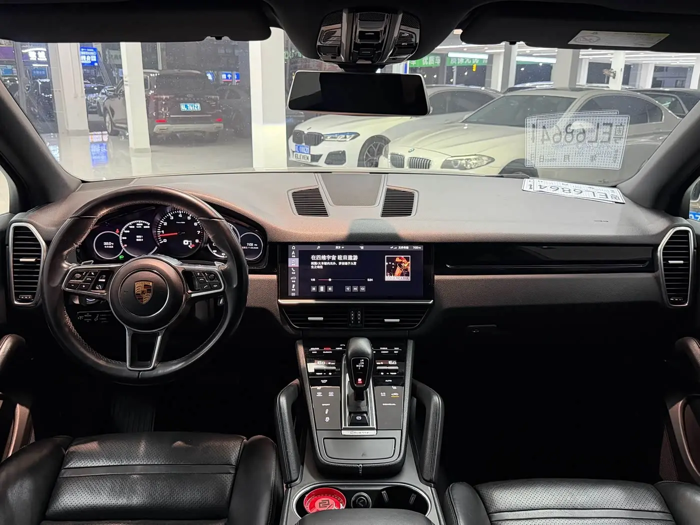 Porsche Cayenne 2018 — Photo 4/7