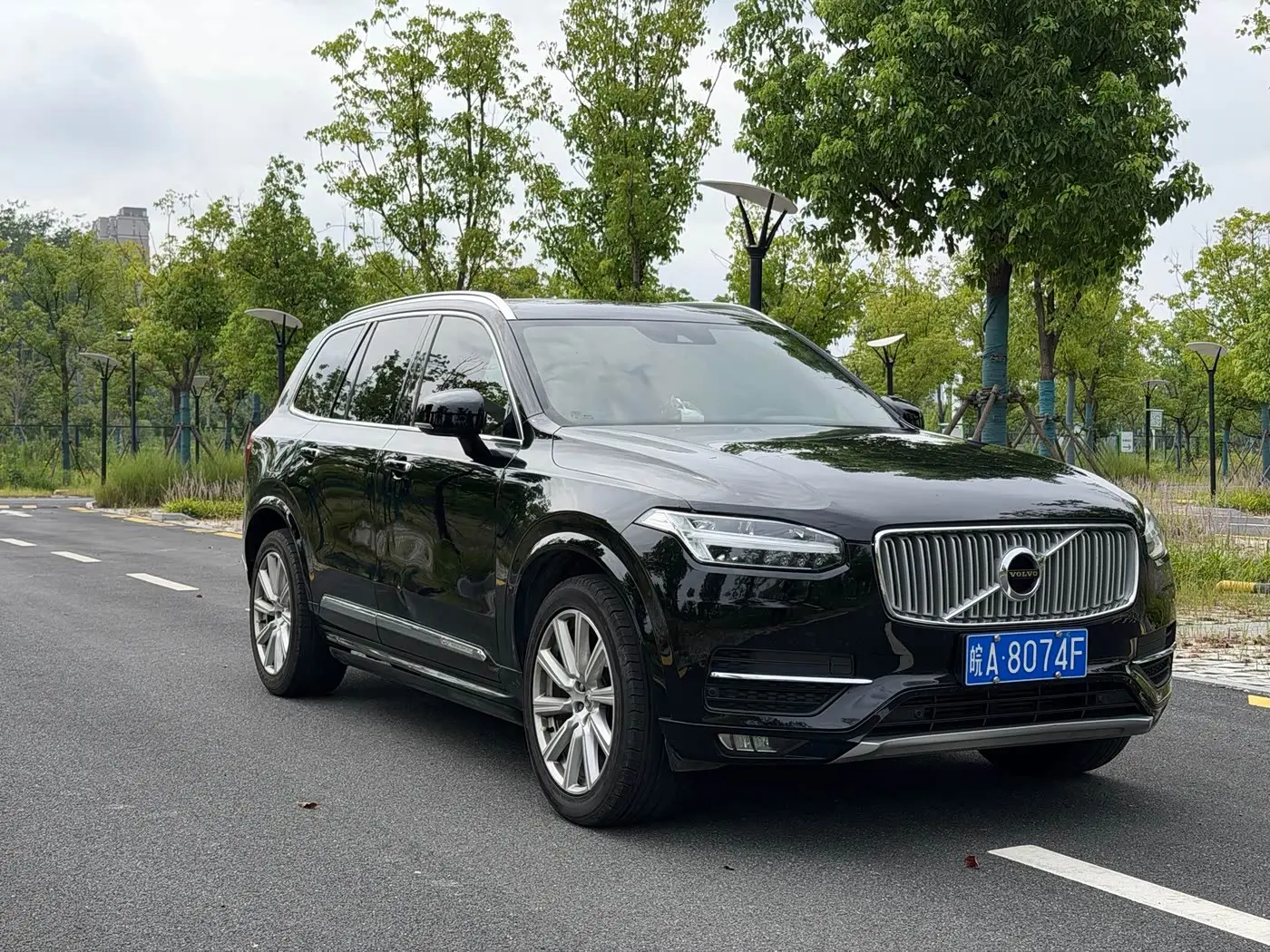 Volvo XC90 2019 — Фото 3/16