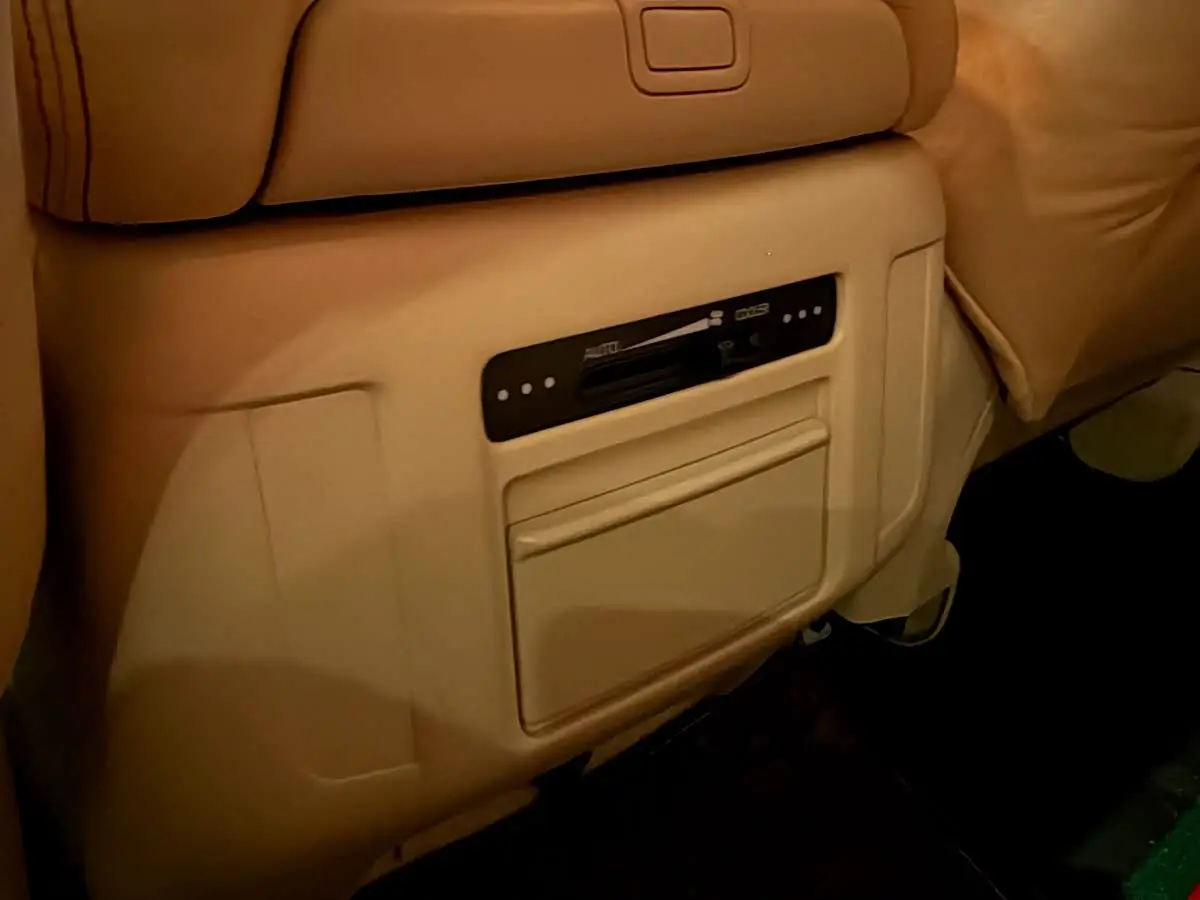 Nissan Patrol 2017 — ფოტო 16/20