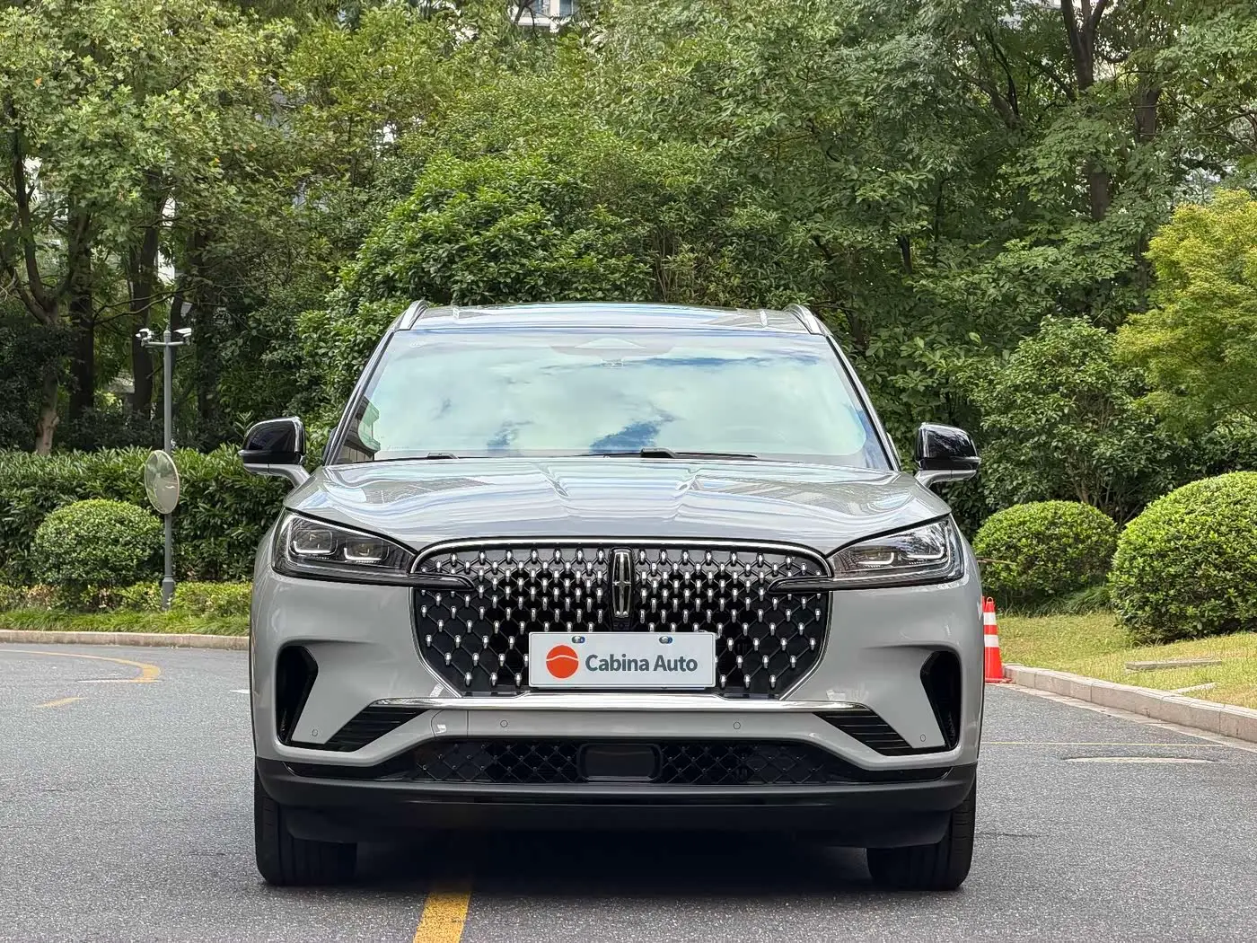Lincoln Aviator 2025 — Photo 2/18