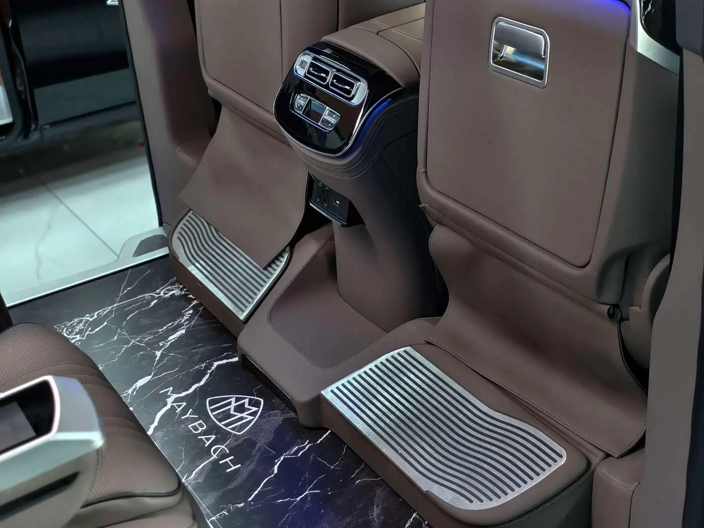 Mercedes-Benz Vito 2025 — Фото 10/19