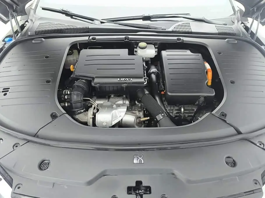BYD Han 2023 — Photo 10/16