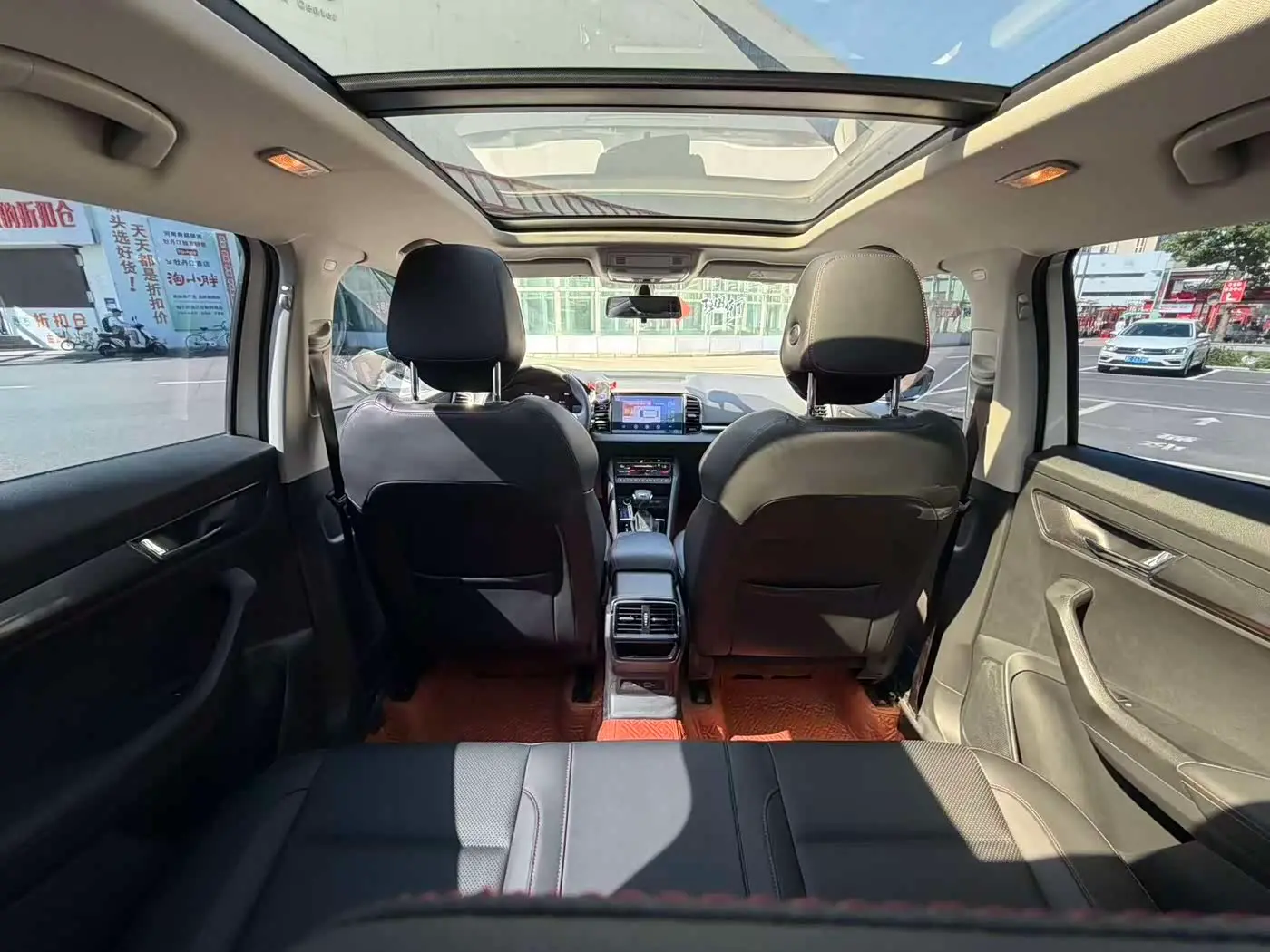 Škoda Karoq 2022 — Photo 16/20