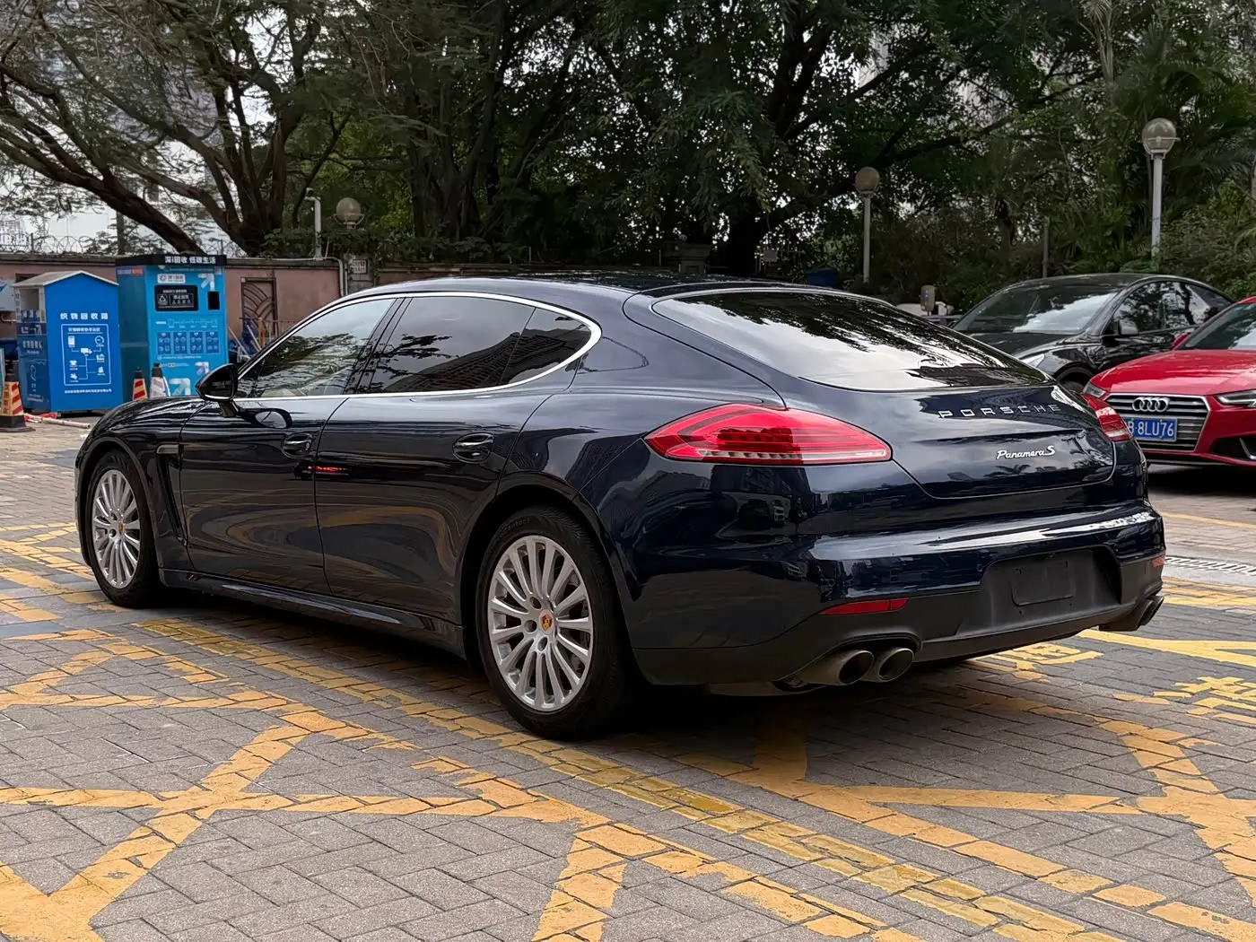 Porsche Panamera 2014 — Photo 9/20