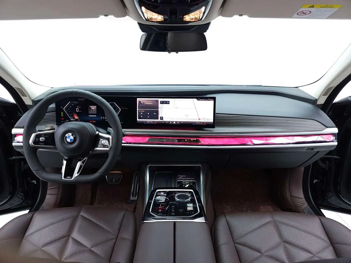 BMW 7 Series 2023 — Photo 7/20