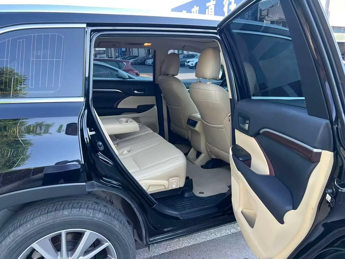 Toyota Highlander 2015 — Фото 7/10