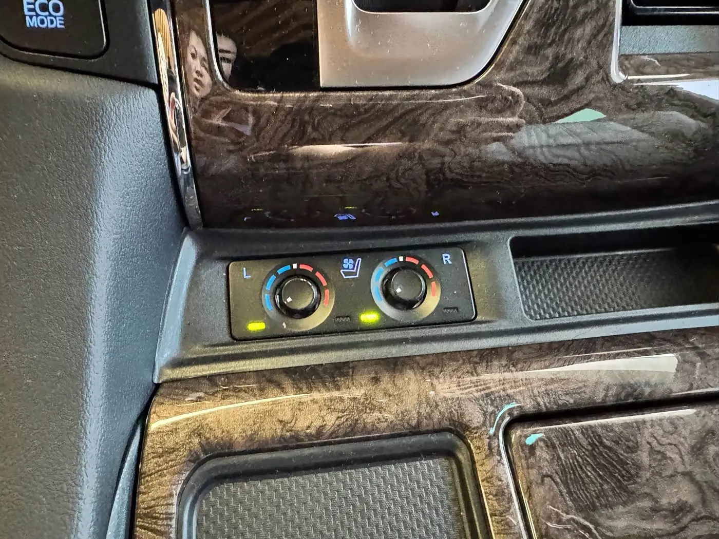 Toyota Vellfire 2022 — Photo 16/16