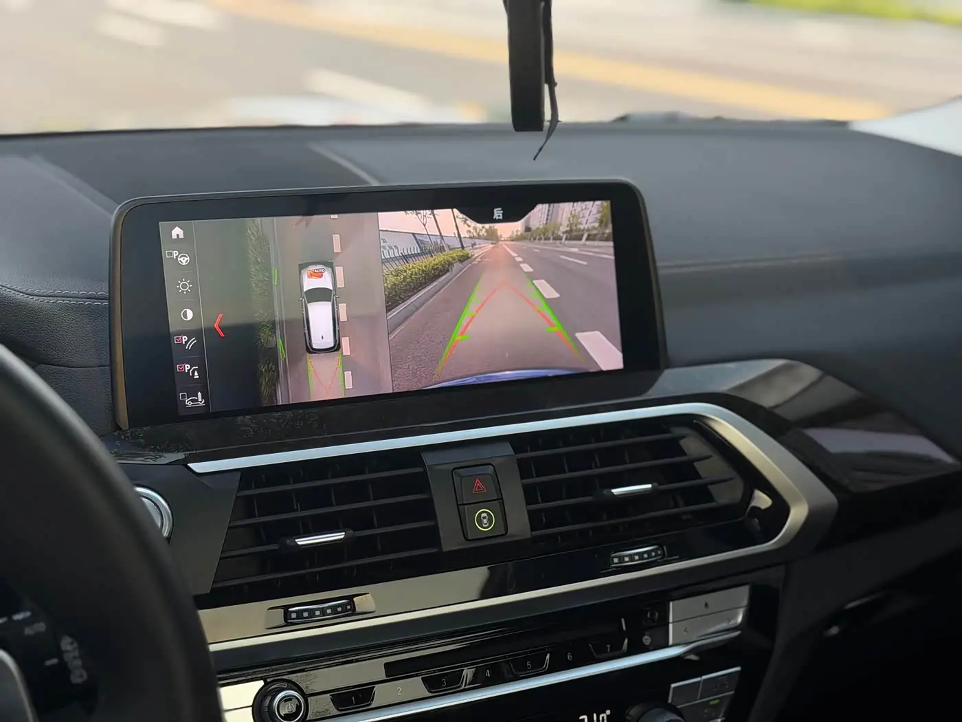 BMW X3 2019 — Photo 18/18